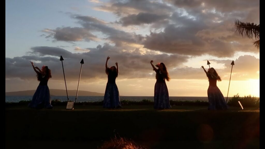 Te Au Moana Luau - Wailea Beach Maui Hawaii